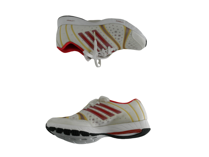 adidas アディダス　スニーカー　シューズ