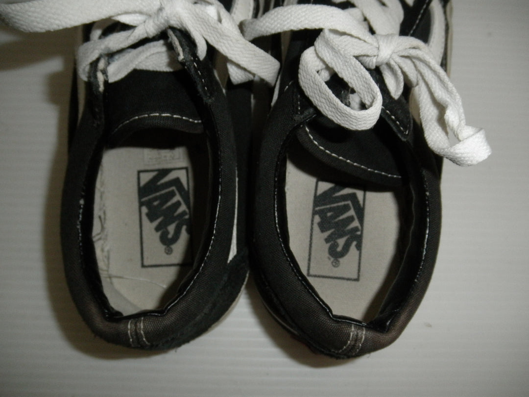VANS　スニーカー　シューズ