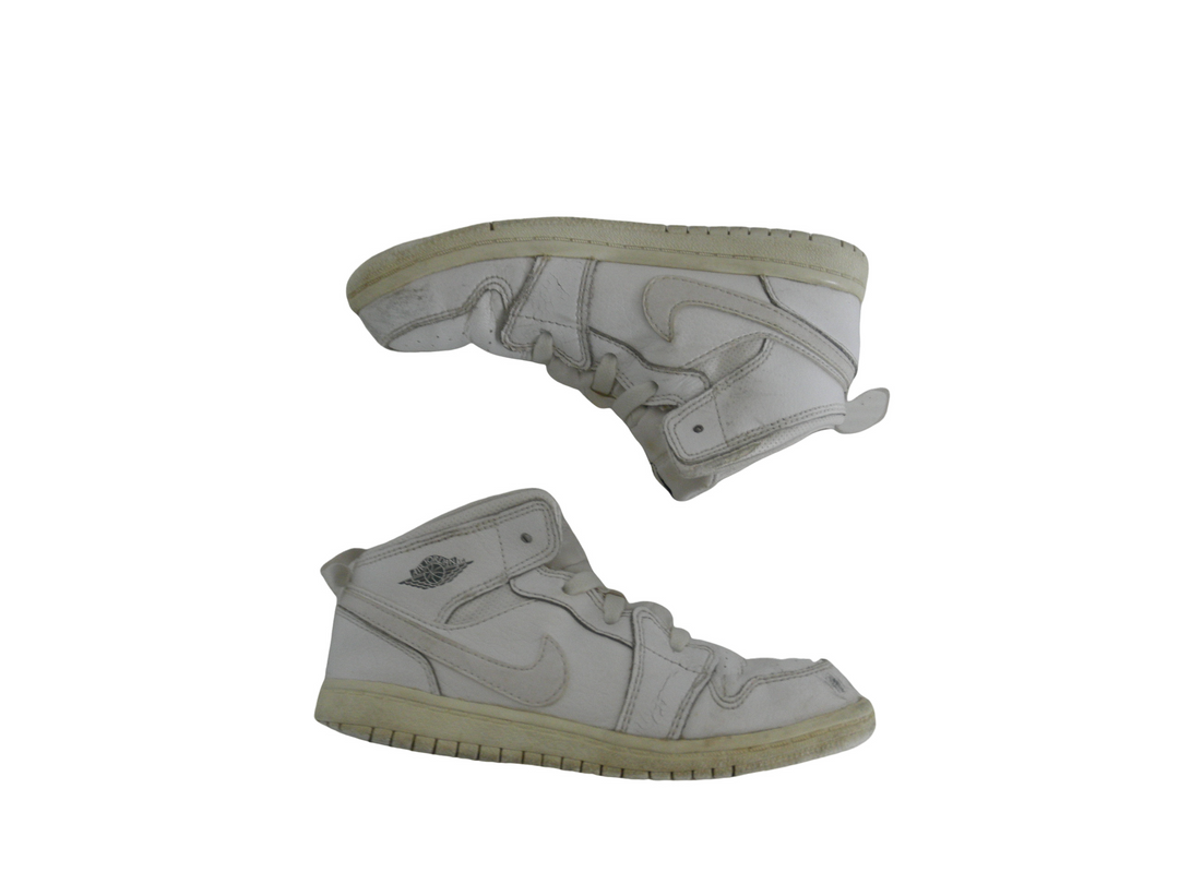 NIKE、ナイキ　スニーカー　シューズ