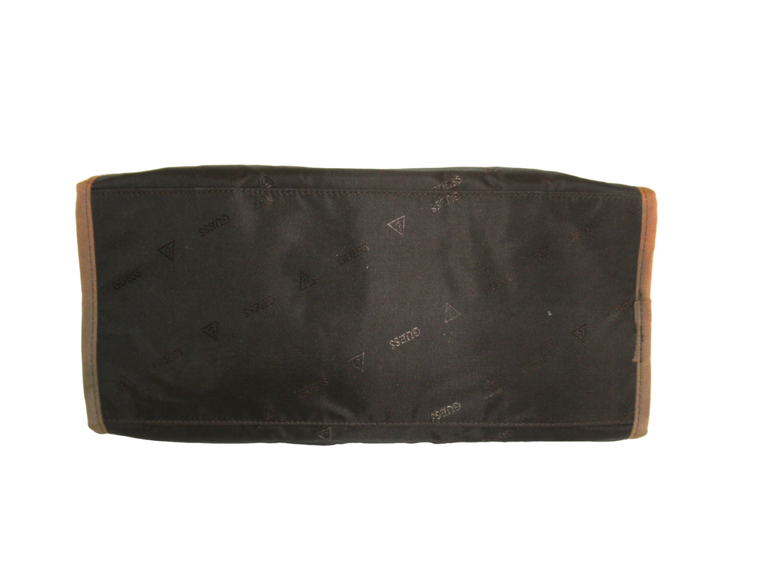 GUESS　ショルダーバッグ　バッグ