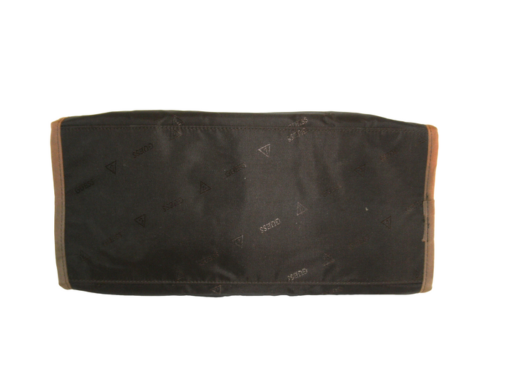 GUESS　ショルダーバッグ　バッグ