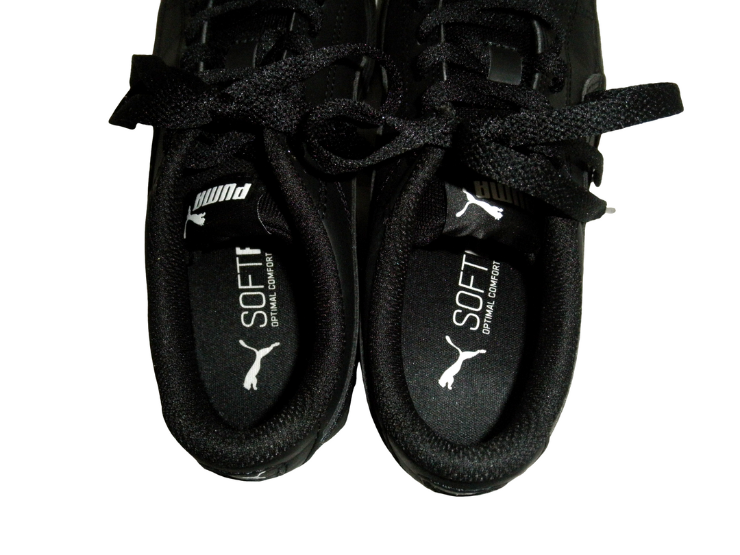 PUMA プーマ　スニーカー　シューズ