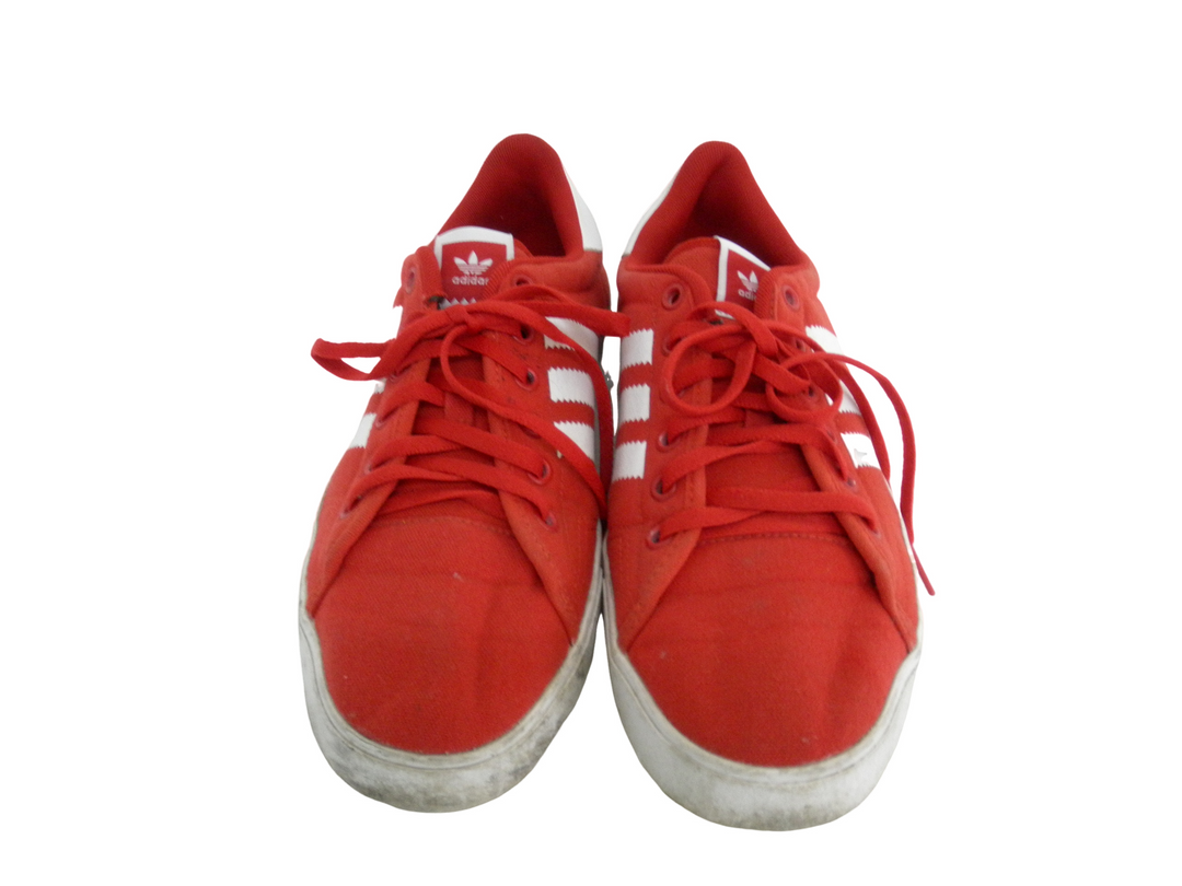 adidas アディダス　スニーカー　シューズ