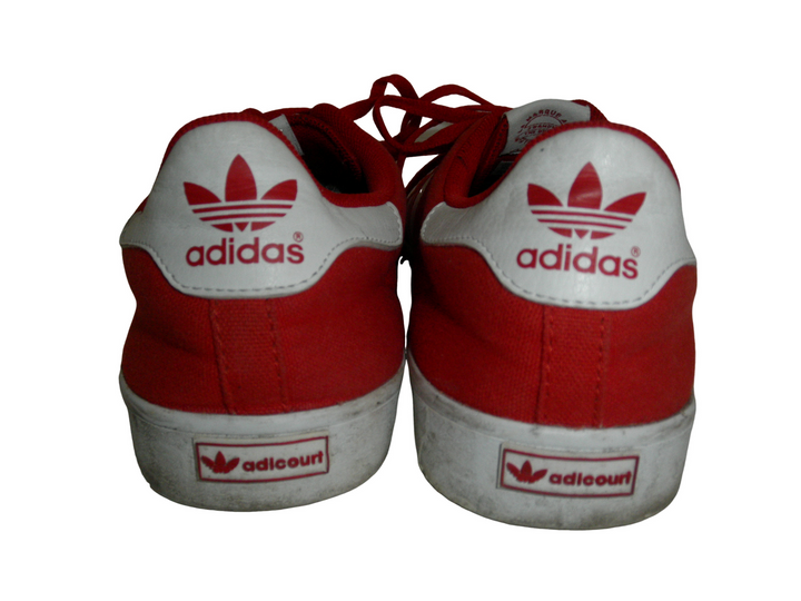adidas アディダス　スニーカー　シューズ