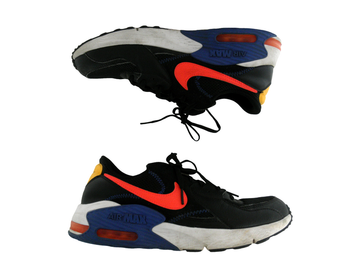 NIKE ナイキ　スニーカー　シューズ