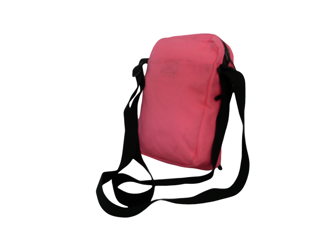 NIKE、ナイキ　ショルダーバッグ　バッグ