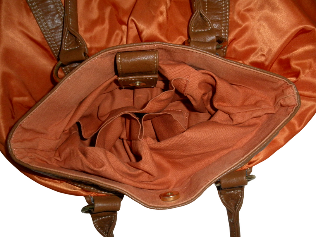 UNTITLED　トートバッグ　バッグ