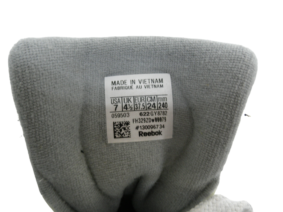 Reebok　スニーカー　シューズ