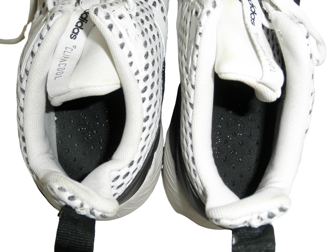 adidas アディダス　スニーカー　シューズ