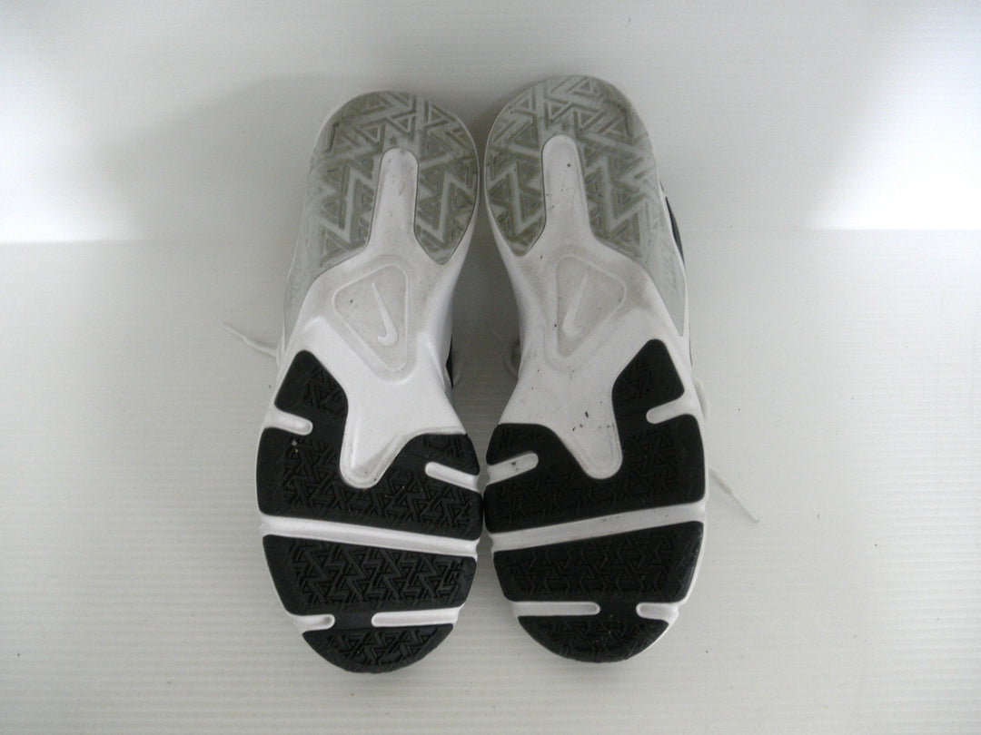 NIKE ナイキ　スニーカー　シューズ