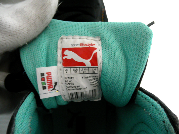 PUMA プーマ　スニーカー　シューズ