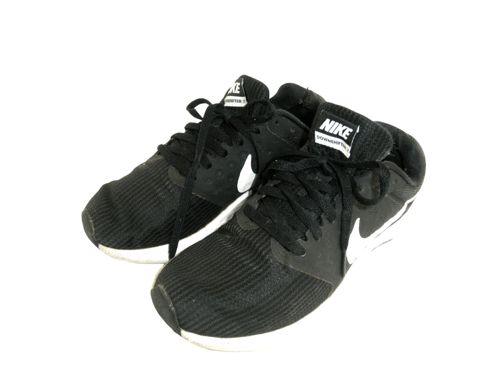 NIKE ナイキ　スニーカー　シューズ