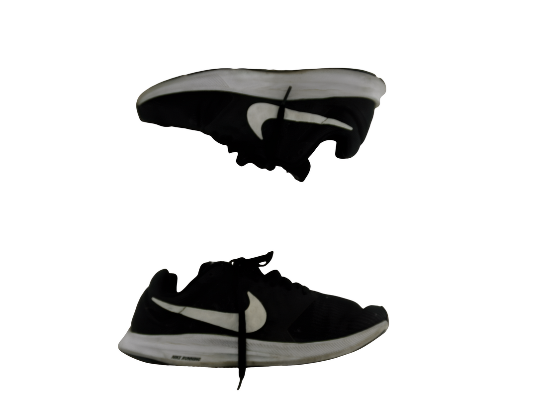 NIKE ナイキ　スニーカー　シューズ