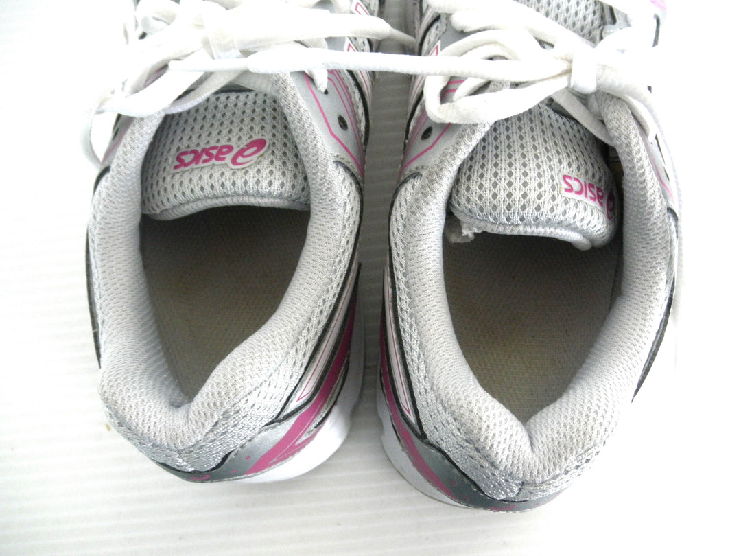 asics アシックス　スニーカー　シューズ