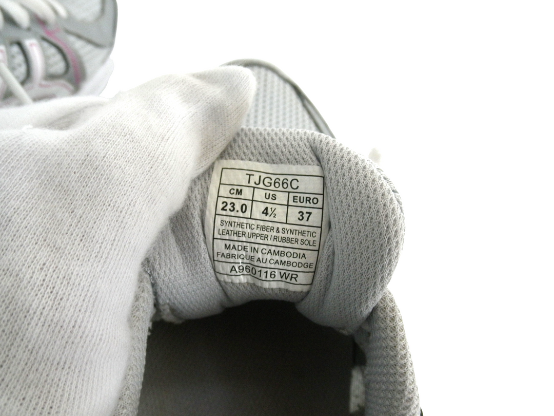 asics アシックス　スニーカー　シューズ