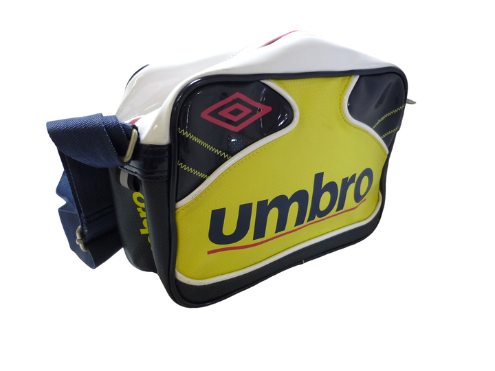 【激安古着】　umbro　ショルダーバッグ　バッグ