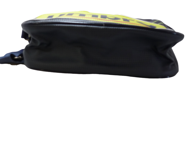 【激安古着】　umbro　ショルダーバッグ　バッグ
