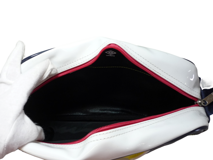 【激安古着】　umbro　ショルダーバッグ　バッグ