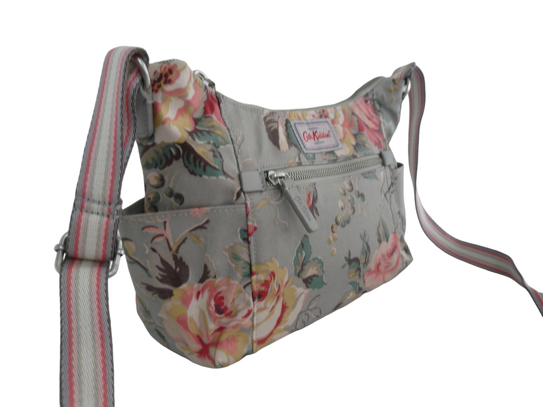 【小物雑貨】 Cath Kidston　ショルダーバッグ　バッグ