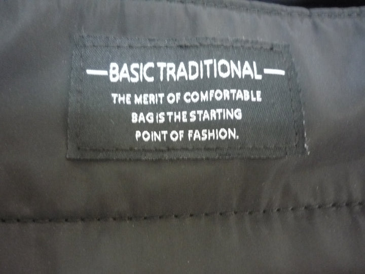 BASIC TRADITIONAL　ショルダーバッグ　バッグ