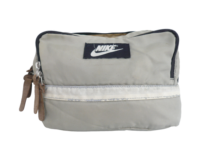 【小物/雑貨】 NIKE ナイキ　ボディバッグ/ウエストポーチ　バッグ