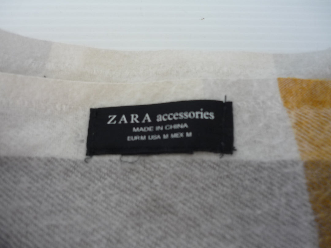 ZARA　マフラー　ファッション小物