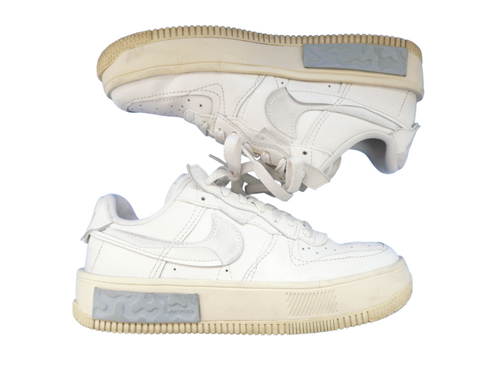 【小物/雑貨】 NIKE ナイキ　スニーカー　シューズ