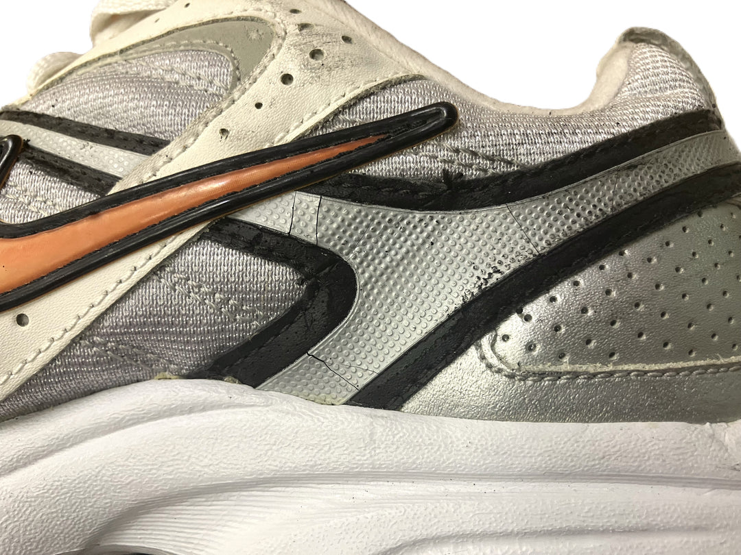 【小物/雑貨】 NIKE ナイキ　スニーカー　シューズ