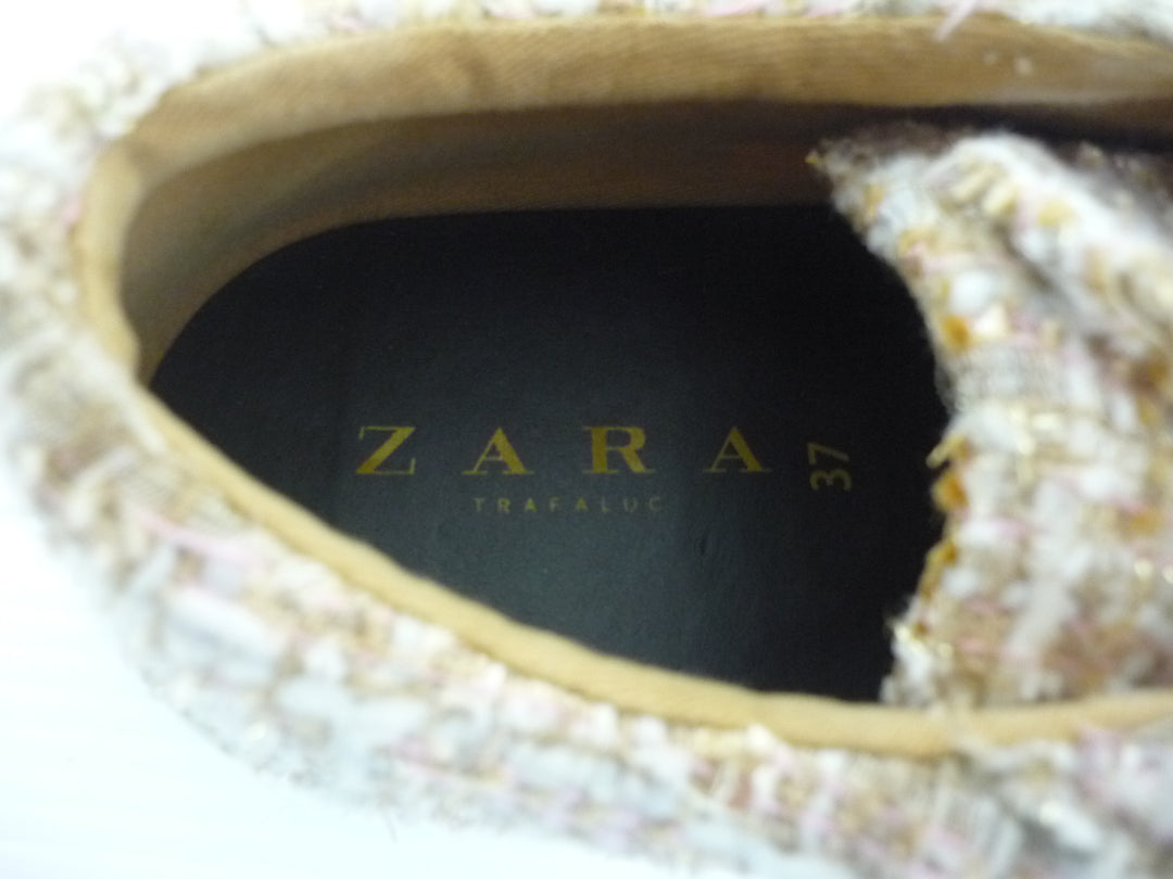 【小物/雑貨】 ZARA　スニーカー　シューズ