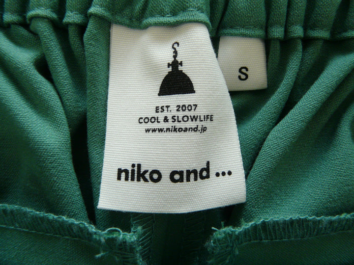 【激安古着】 niko and…　スラックス　パンツ