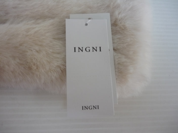 【小物／雑貨】 INGNI　マフラー　ファッション小物