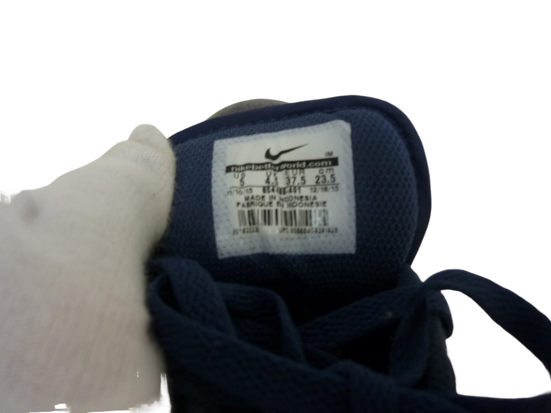 【小物/雑貨】 NIKE ナイキ　スニーカー　シューズ