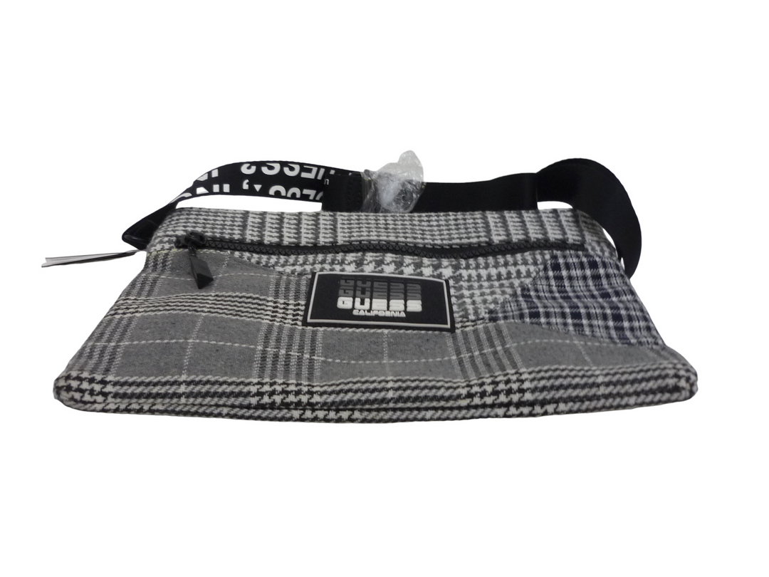 【小物/雑貨】　GUESS　ショルダーバッグ　バッグ