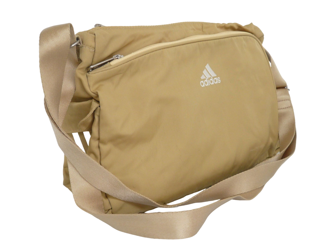 【小物/雑貨】adidas アディダス　ショルダーバッグ　バッグ