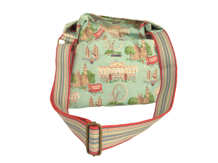 【小物/雑貨】　Cath Kidston キャス キッドソン　ショルダーバッグ　バッグ