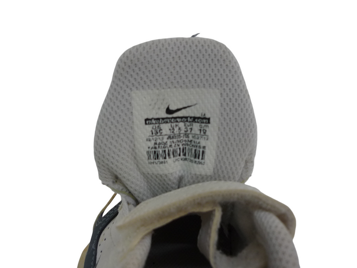 【小物/雑貨】　NIKE ナイキ　スニーカー　シューズ