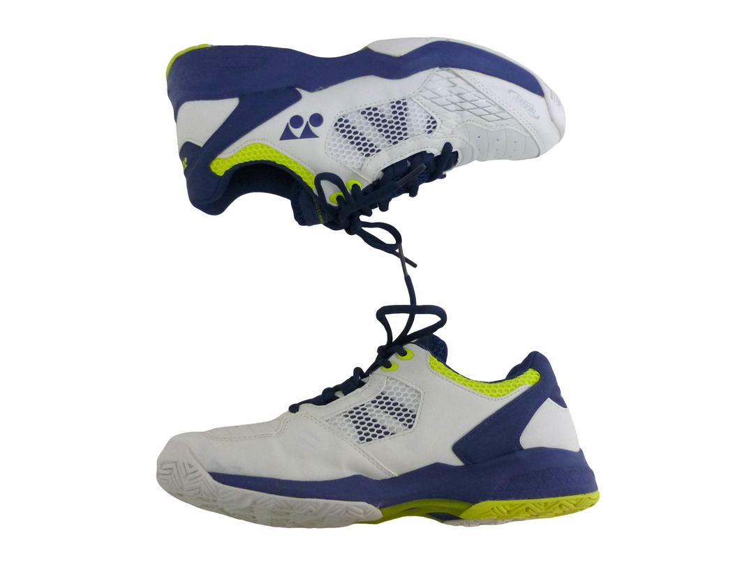 【小物/雑貨】　YONEX　スニーカー　シューズ