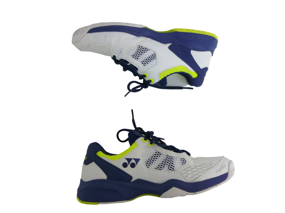 【小物/雑貨】　YONEX　スニーカー　シューズ
