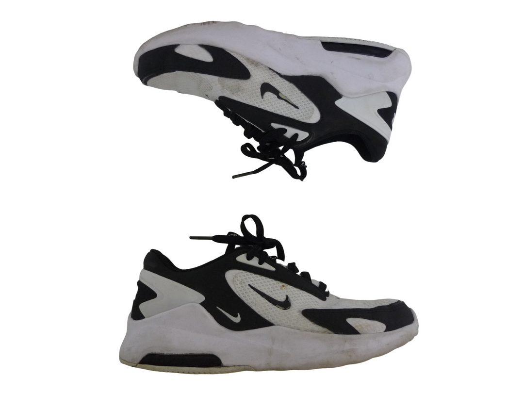 【小物/雑貨】 NIKE ナイキ　スニーカー　シューズ