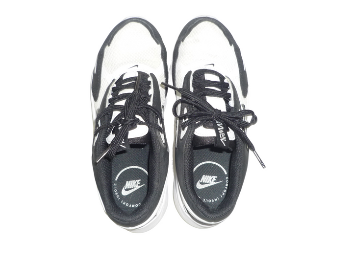 【小物/雑貨】 NIKE ナイキ　スニーカー　シューズ