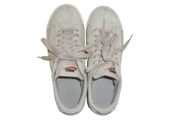 【小物/雑貨】 NIKE ナイキ　スニーカー　シューズ