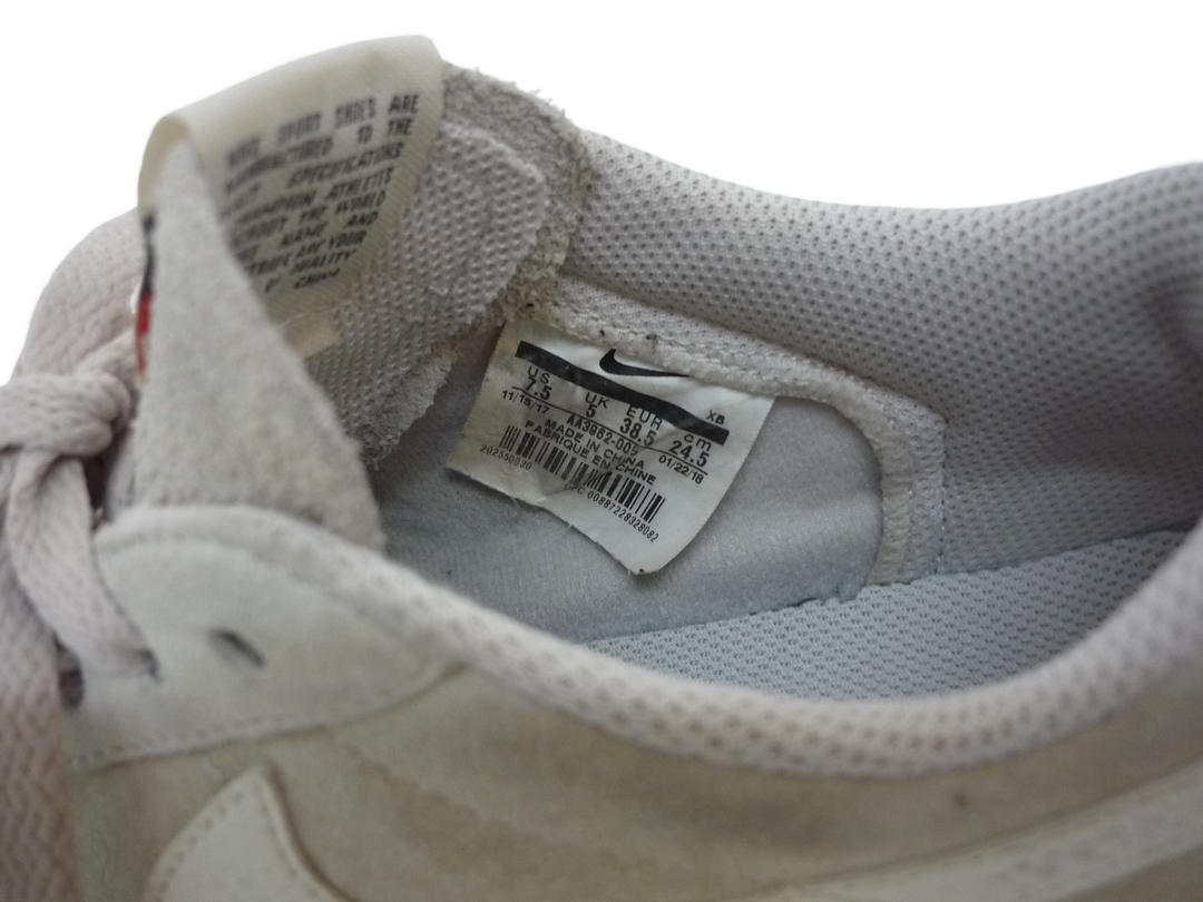 【小物/雑貨】 NIKE ナイキ　スニーカー　シューズ