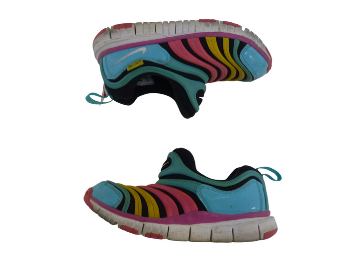 【小物/雑貨】 NIKE ナイキ　スニーカー　シューズ