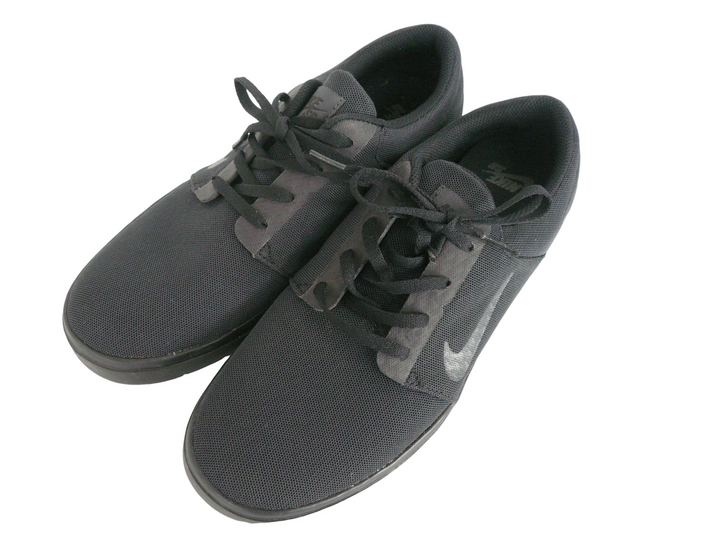 【小物/雑貨】 NIKE ナイキ　スニーカー　シューズ