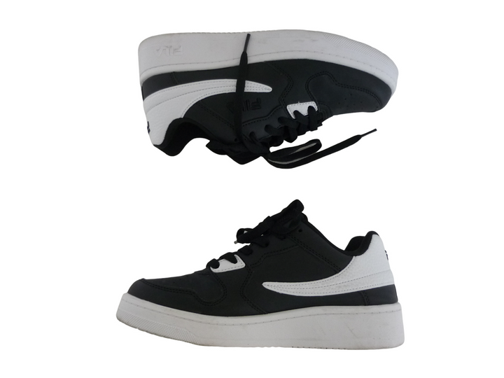 【小物/雑貨】　FILA　スニーカー　シューズ