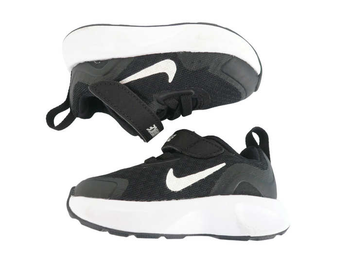 【小物/雑貨】 NIKE ナイキ　スニーカー　シューズ