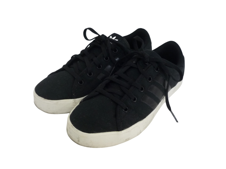 【小物/雑貨】　adidas アディダス　スニーカー　シューズ