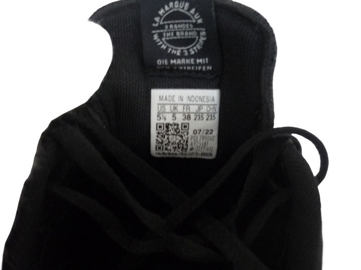 【小物/雑貨】　adidas アディダス　スニーカー　シューズ