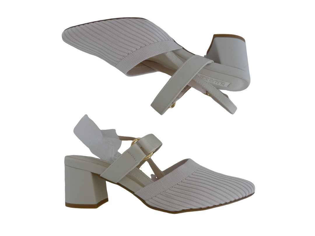 NUOVO　パンプス　シューズ