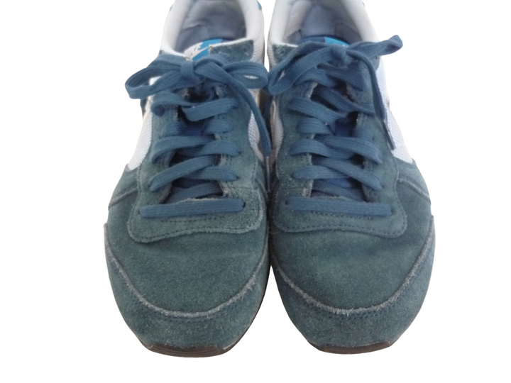 NIKE ナイキ　スニーカー　シューズ